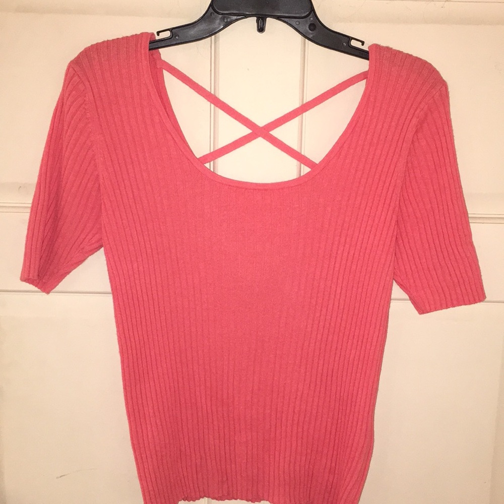 Blushe Impressions short sleeve sweater, size L.
